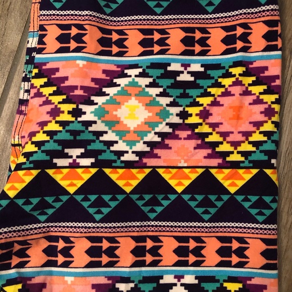 Aztec pattern leggings - Picture 3 of 3